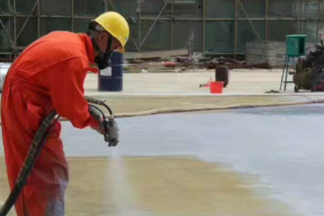 黄冈彩色路面喷涂是一种为路面